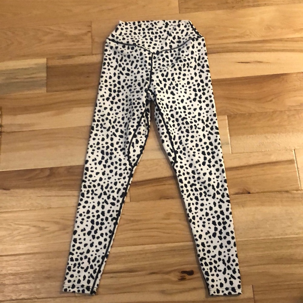 Balance Athletica snow leopard leggings